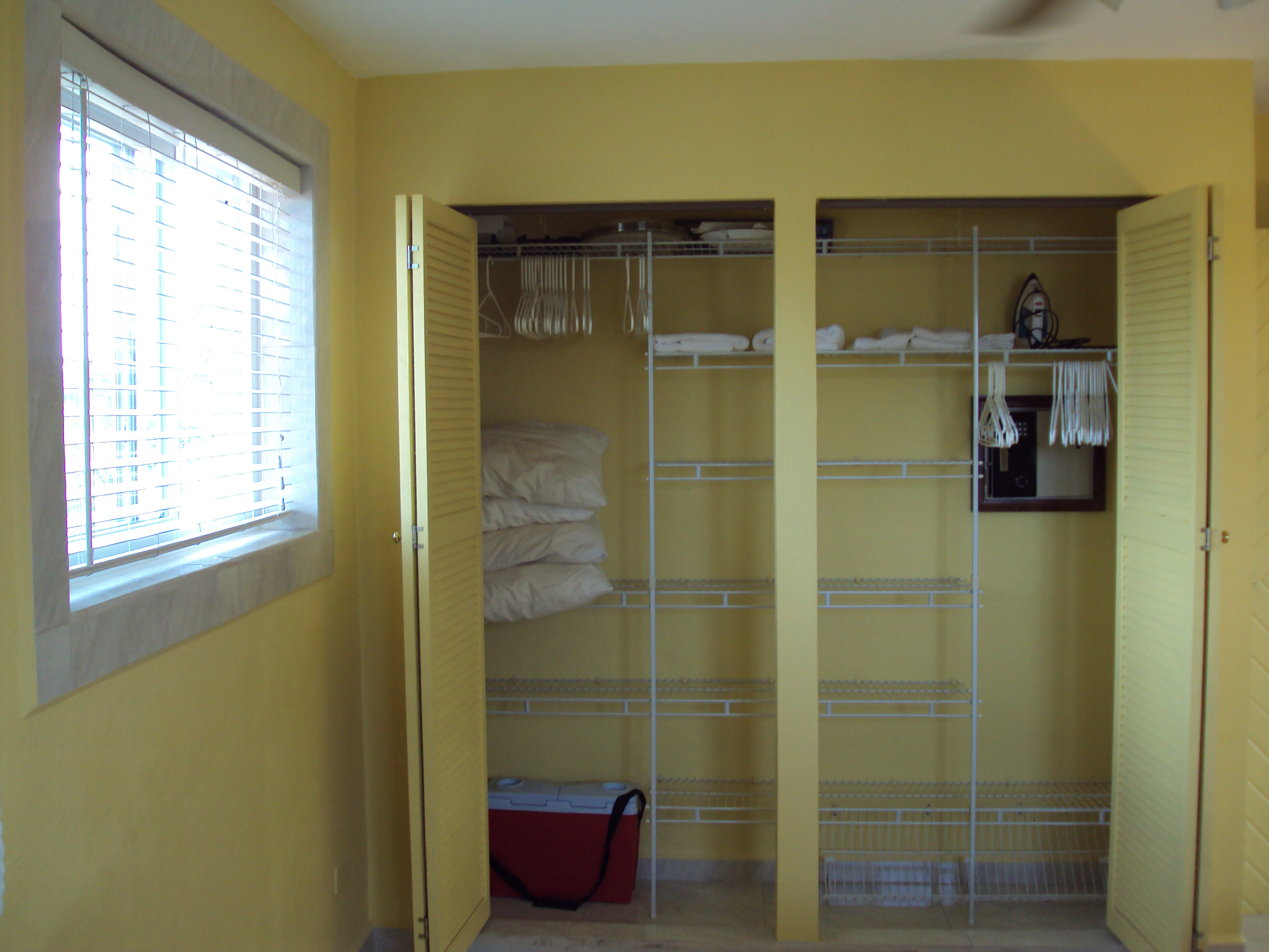 CONDO 117 010.JPG