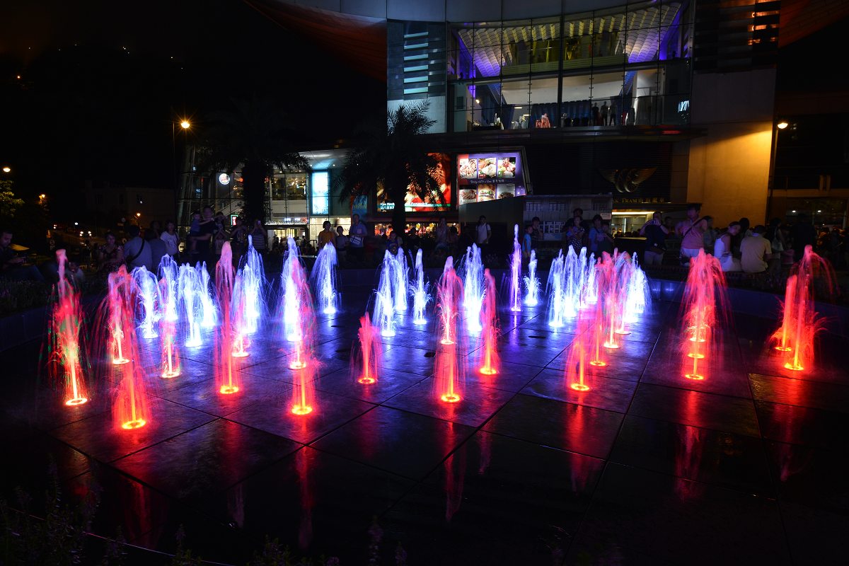 m030.jpg