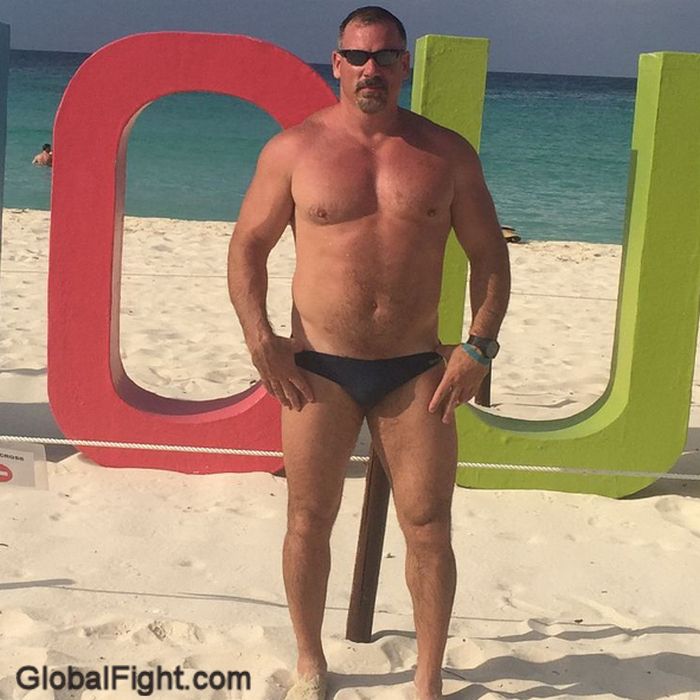 gaybeach gaydaddy musclemen photos.jpg