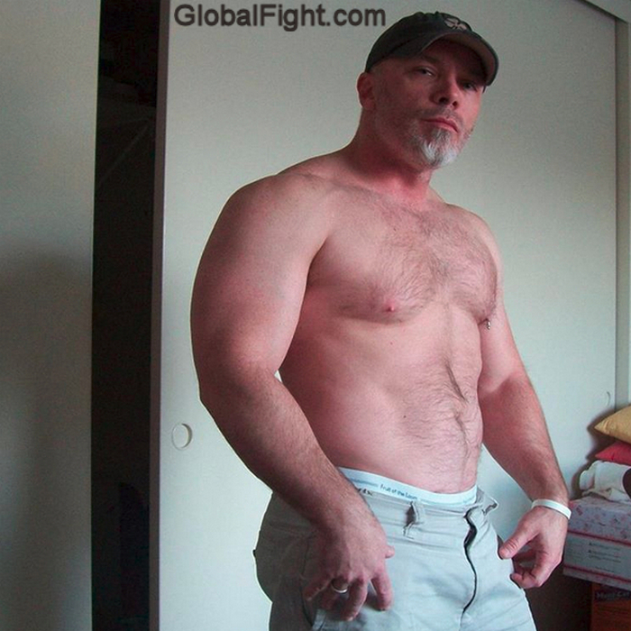 gaychaser muscle gaygay hunk.jpg