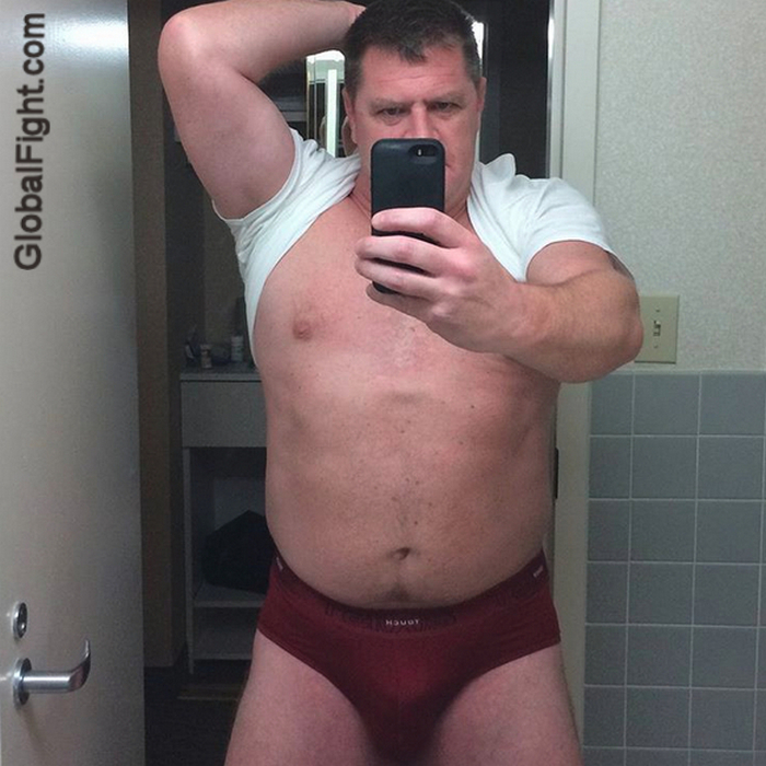 gayotter muscleman cute guy.jpg
