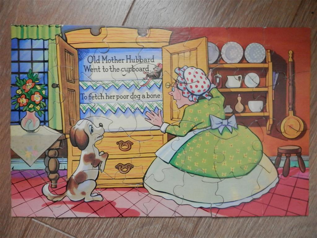 Old Mother Hubbard - 28 piece puzzle