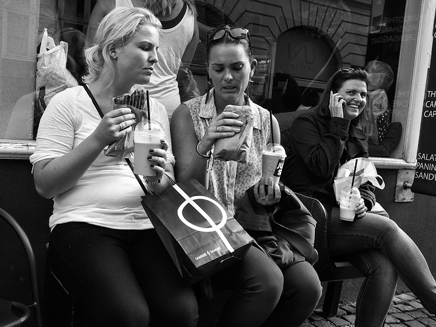 Food and phone