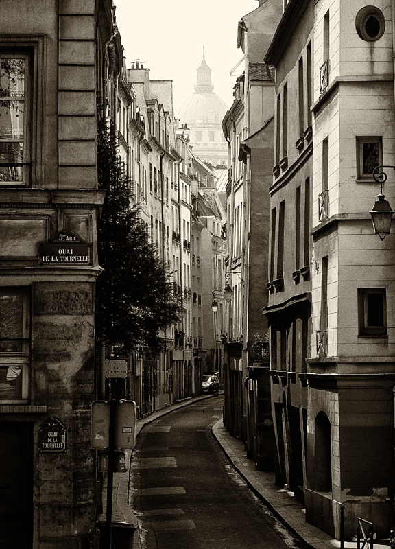 Paris Street Scene