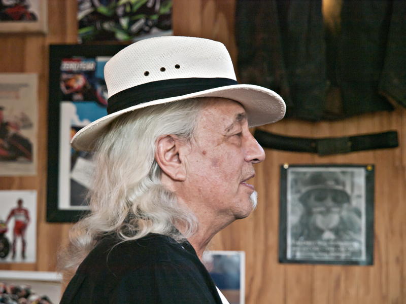 Mr. Jamie Van Beek,  blues harminoca player