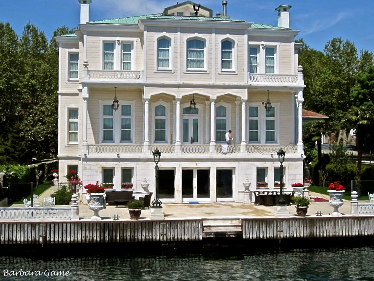 Mansion on Bosphorus