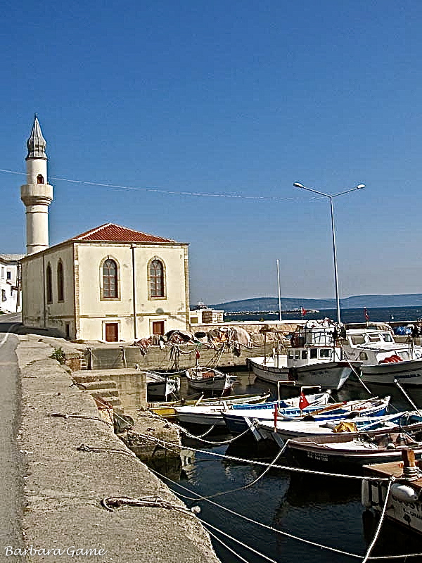 Kilitbahir harbour and mosque