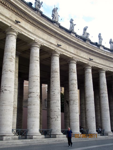 St Peters forecourt columns