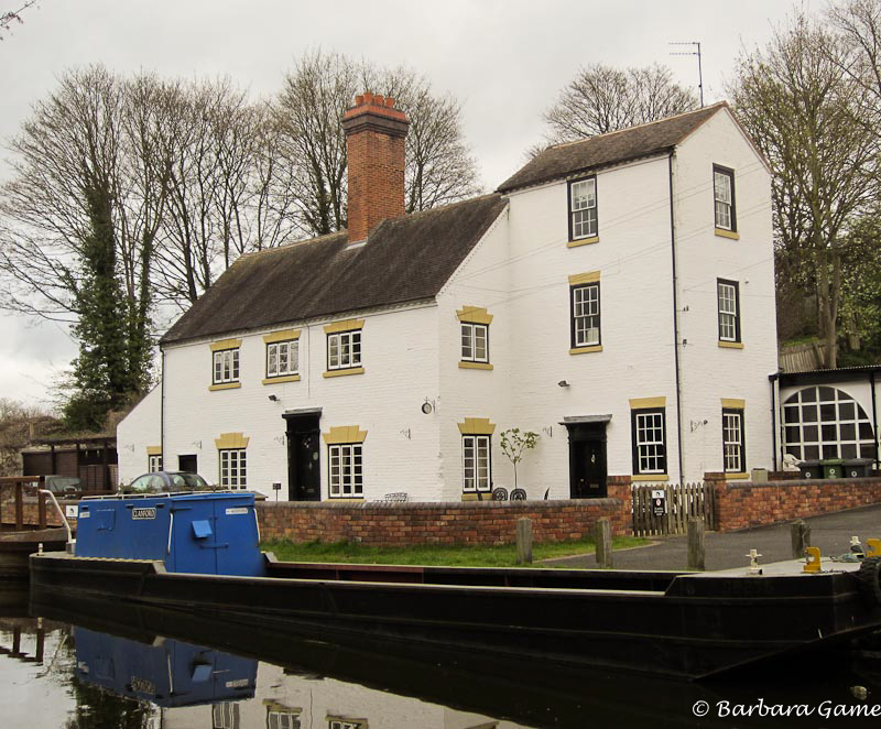 Old Stewponey lockhouse