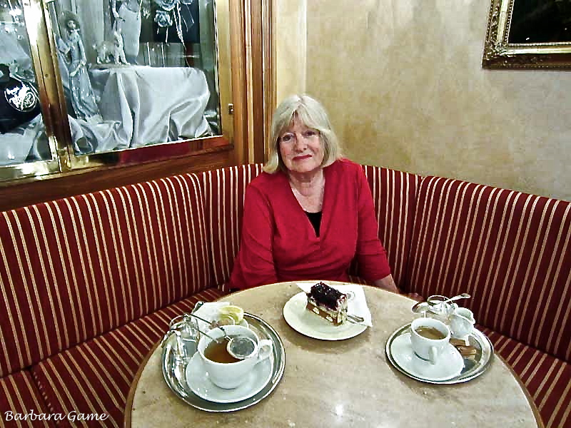 Afternoon tea at Konditorei - Kaffee Zauner