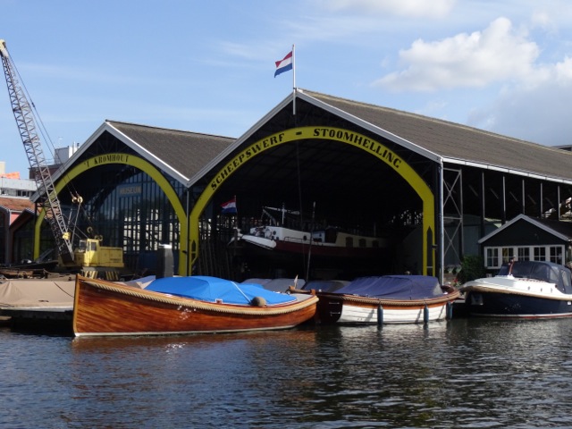 Boat workshop