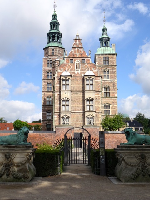 Rosenborg Castle, entrance from Kings Garden