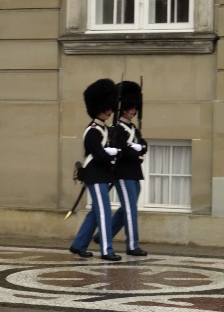Amelienborg Palace, royal guards