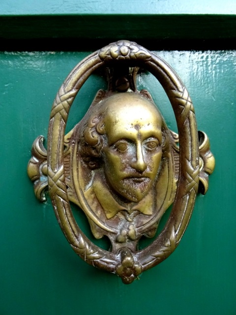 Door knocker in Stratford-upon-Avon