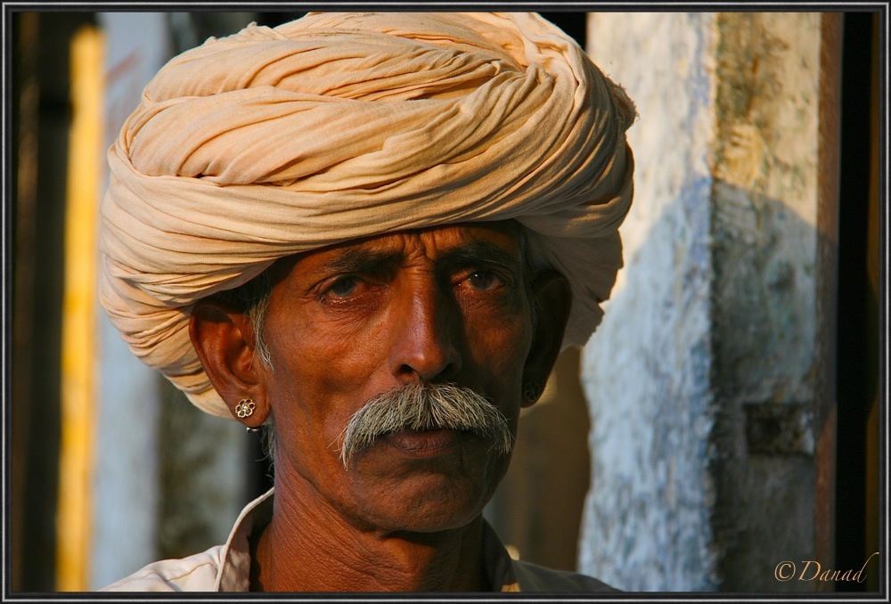 In the Bazaar of Jojawar. End of the day.