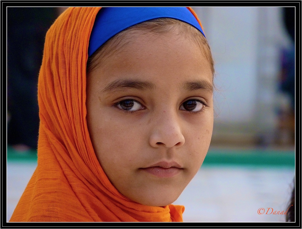 Young Sikh Girl. Gurdwara Bangla Sahib Temple. Delhi.