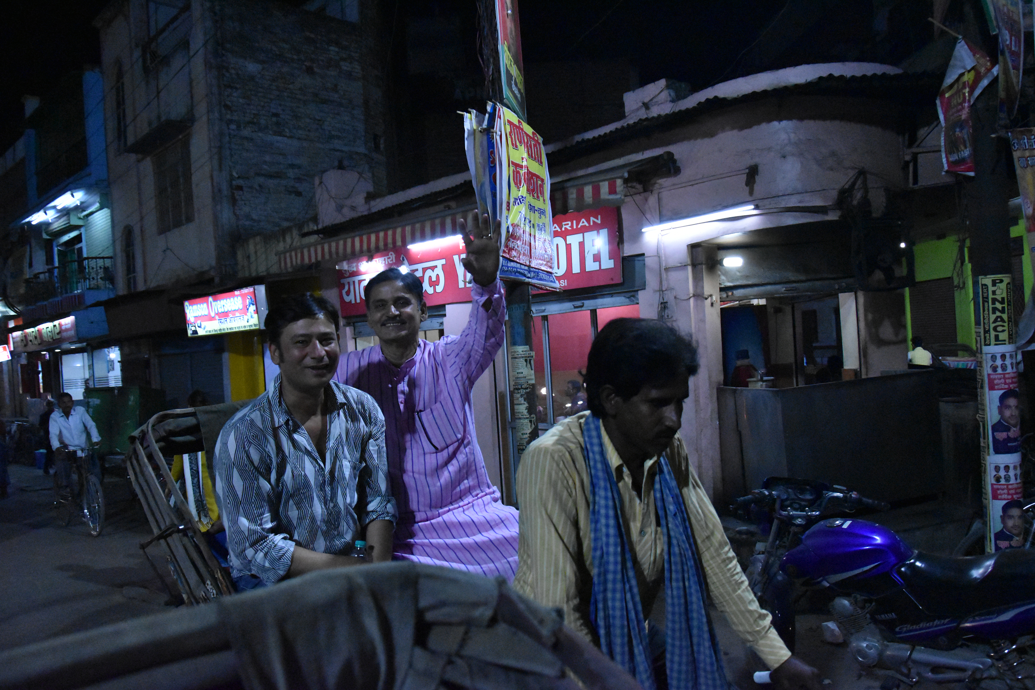   rickshaw ride back from river - Anwar with Krishna