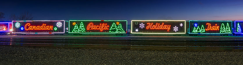 CP Holiday Train 2014 At Dawn P1030514.17