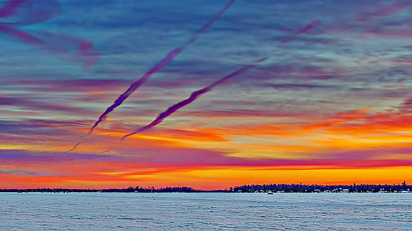 Sunrise Contrails 20150211