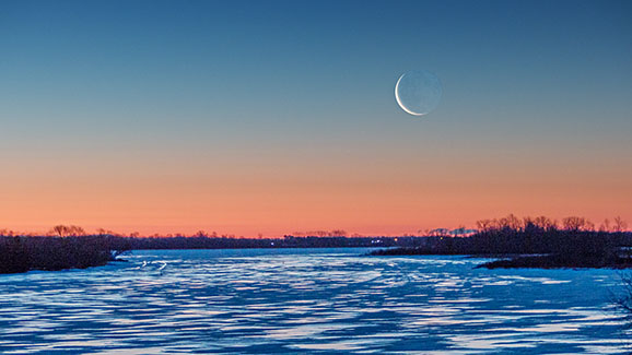Crescent Moon Over The Rideau Canal P1080862