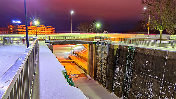 Combined Lock In Winter P1180046-8