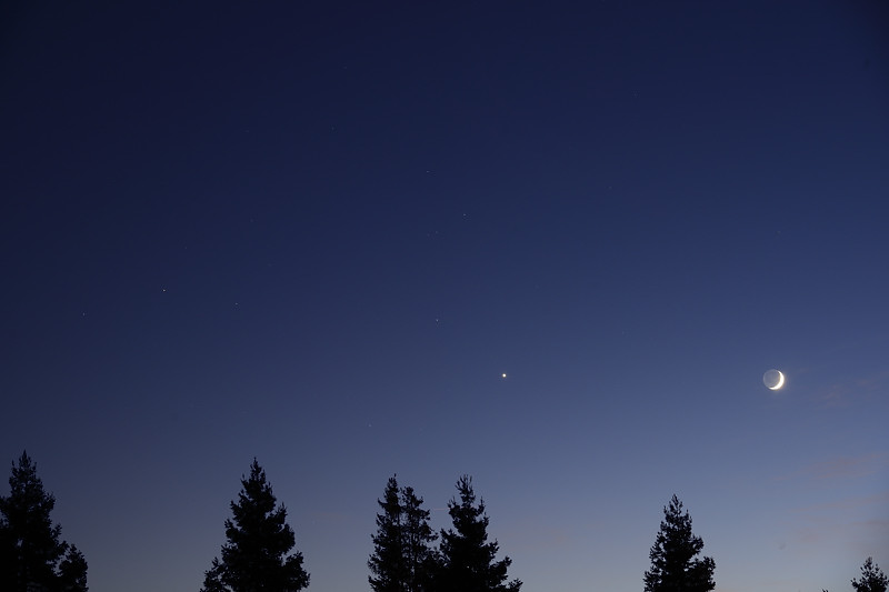 Crescent Moon and Venus Setting