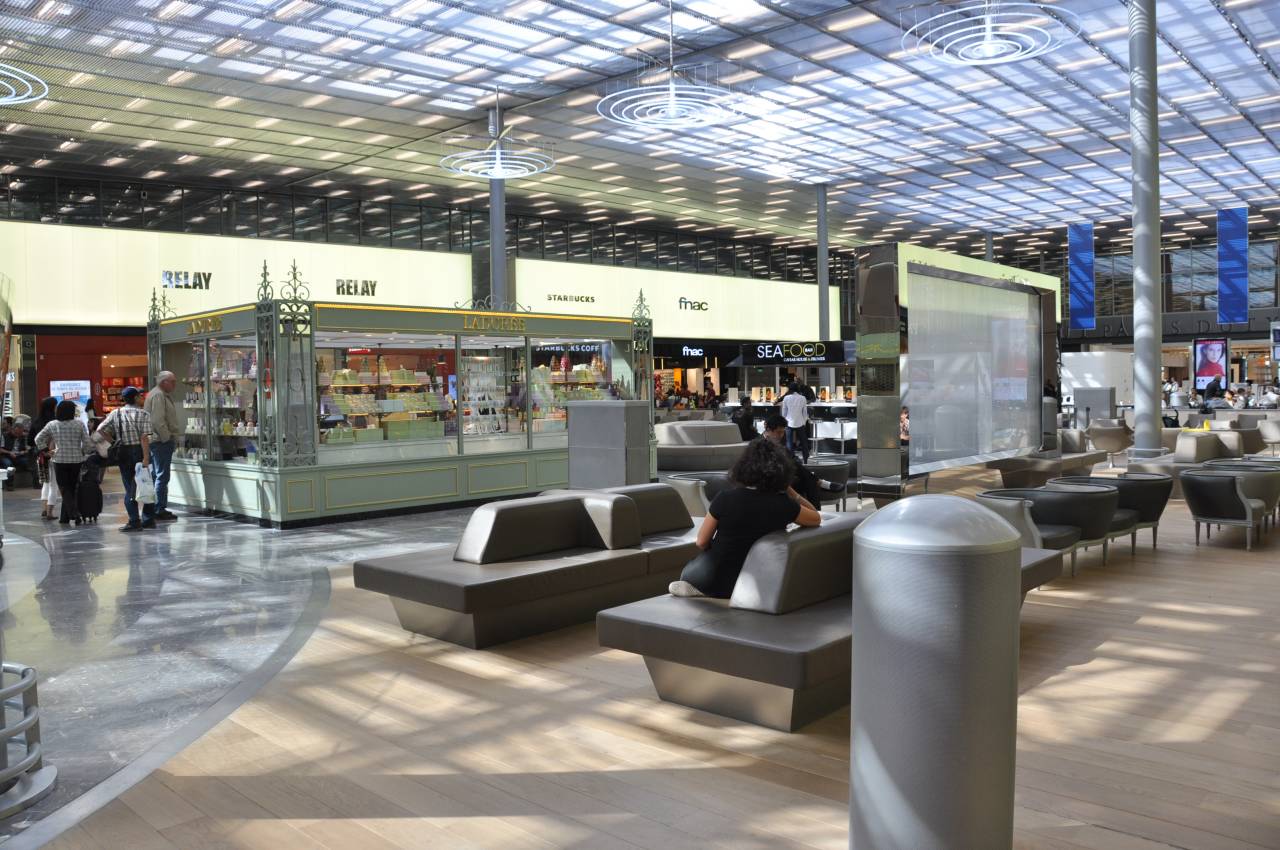 <strong>Aroport de Paris / Paris airport</strong>