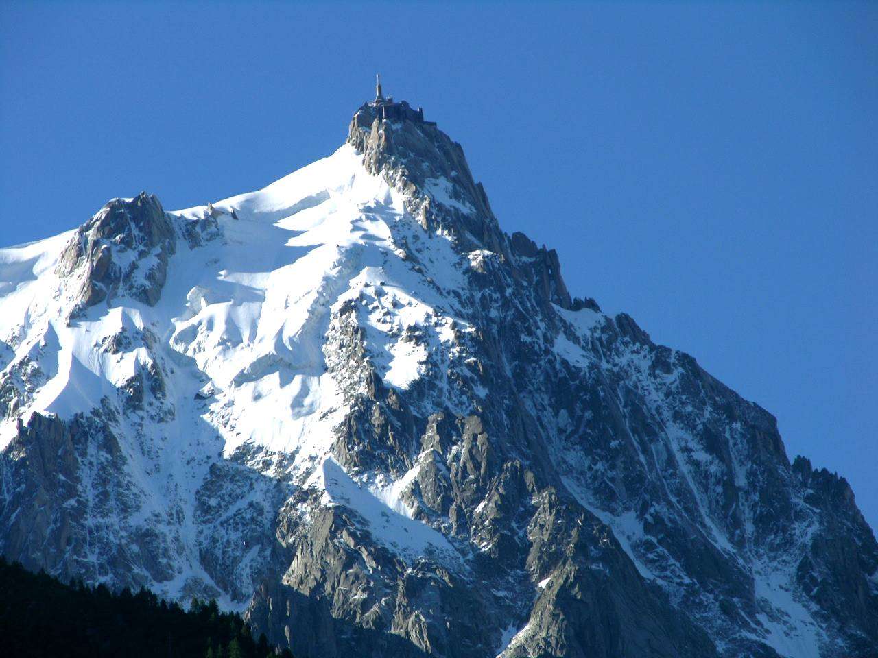 <sstrong>Mont Blanc : Aiguille du Midi<br>Mont Blanc massif : Aiguille du Midi</strong>