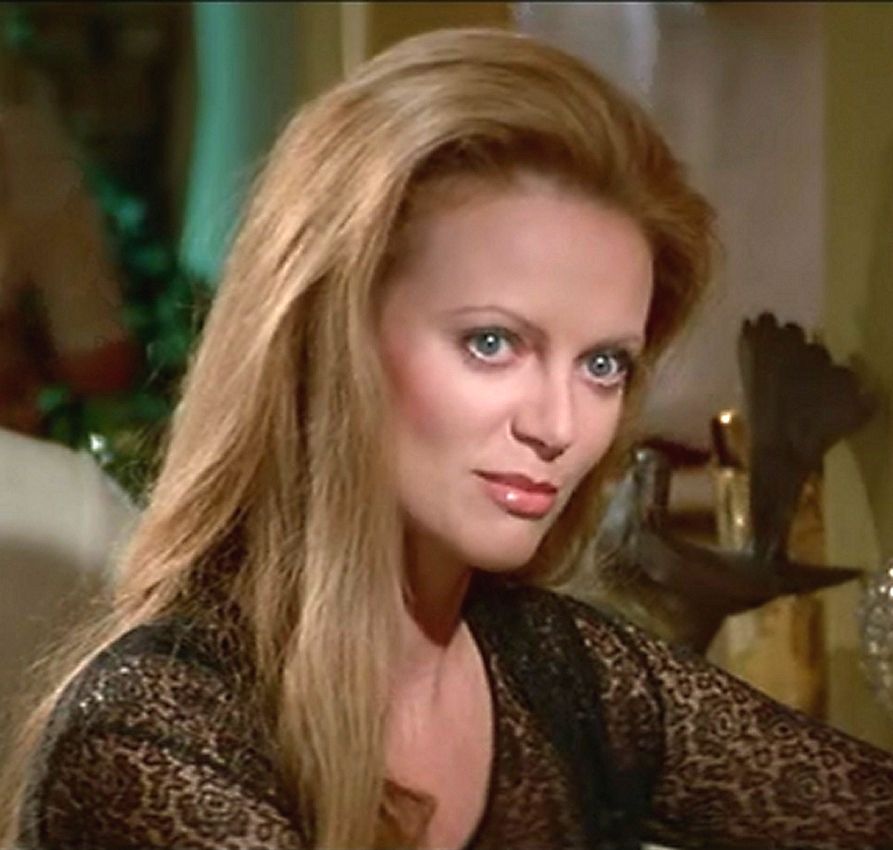 <strong>Kristina Wayborn</strong>