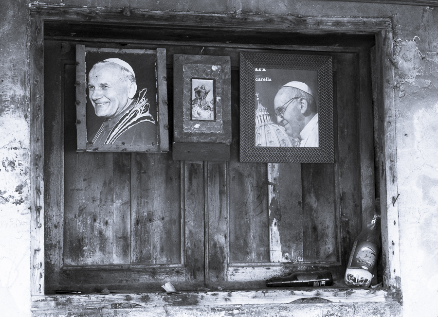 Gallery of Popes