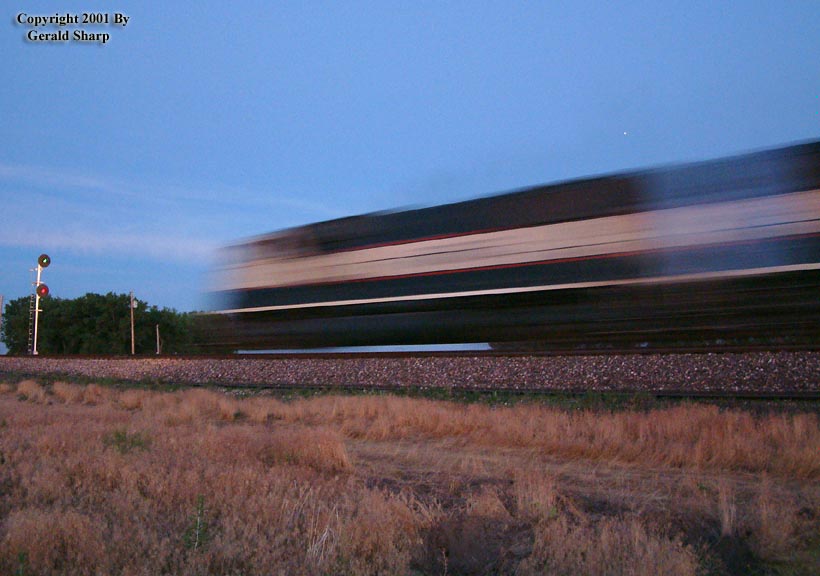 BNSF Blurr At West Roggen, Colorado .jpg