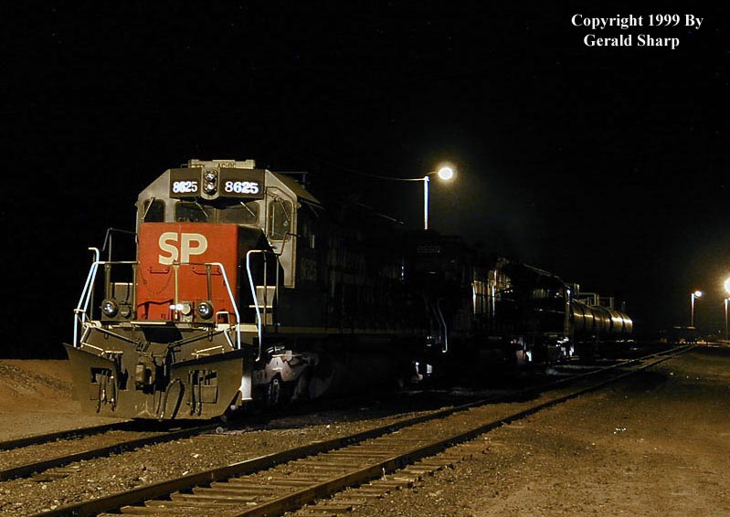 Southern Pacific 8625 At Magma Junction, AZ .jpg