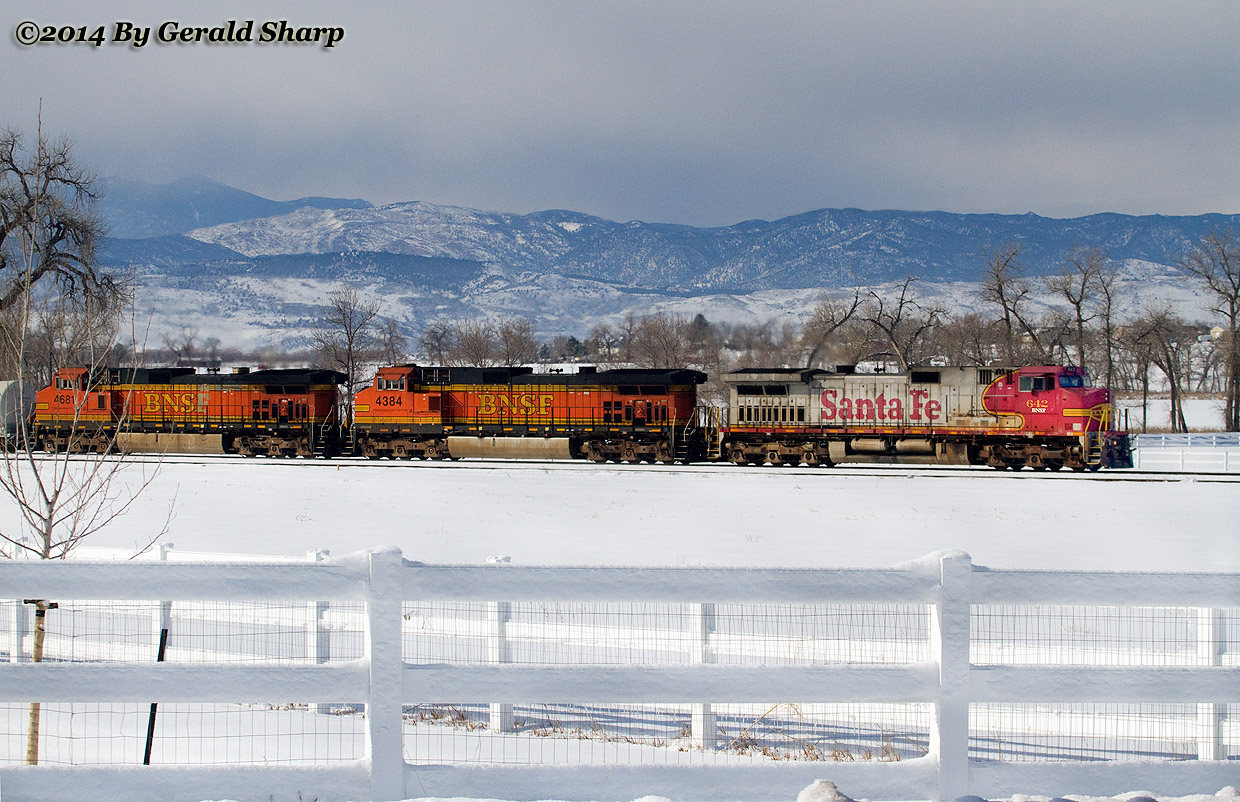 bnsf612_north_at_nss_highland_co.jpg