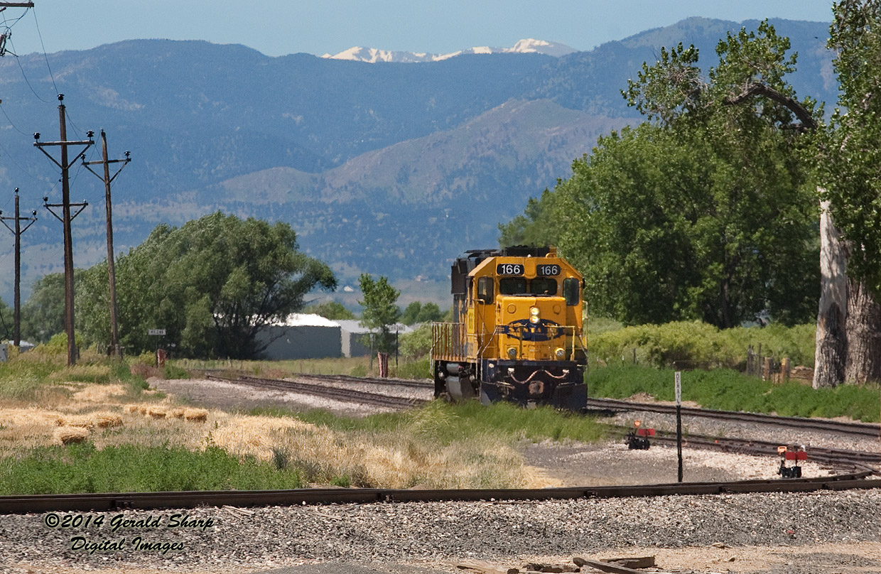 bnsf166_at_highland_co.jpg