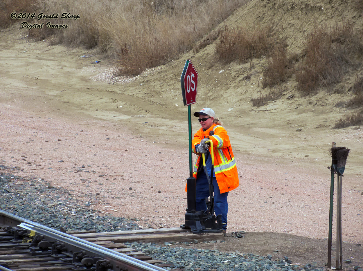 conductor_rogers_lines_nss_longs_peak_co.jpg