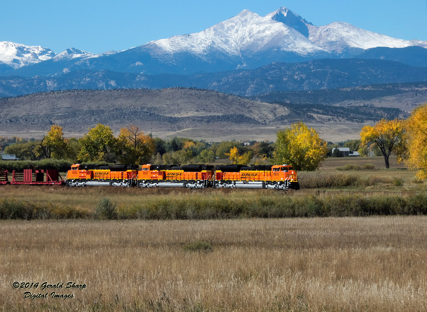 bnsf8510_north_at_highland_co1.jpg
