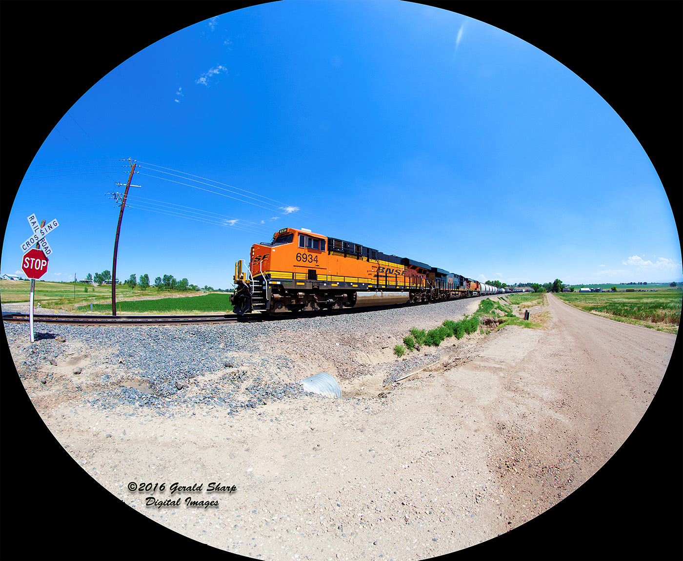 BNSF 6934 North DENLAU At Berthoud, CO