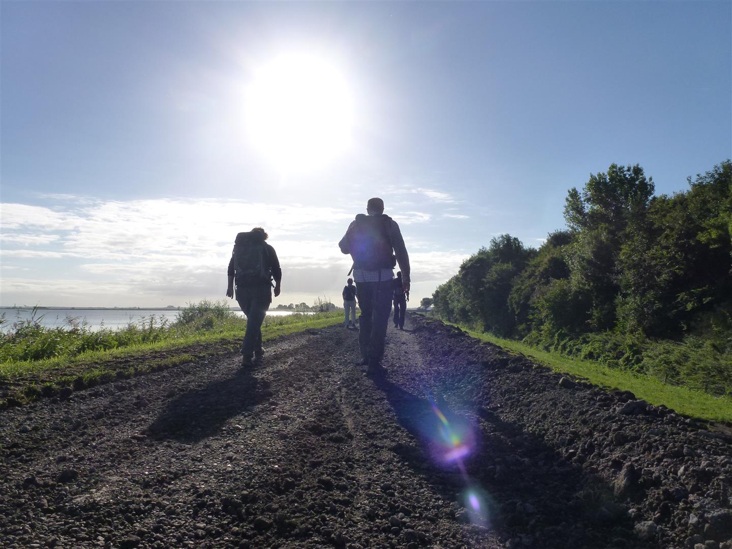 De dijk op richting Arkersluis