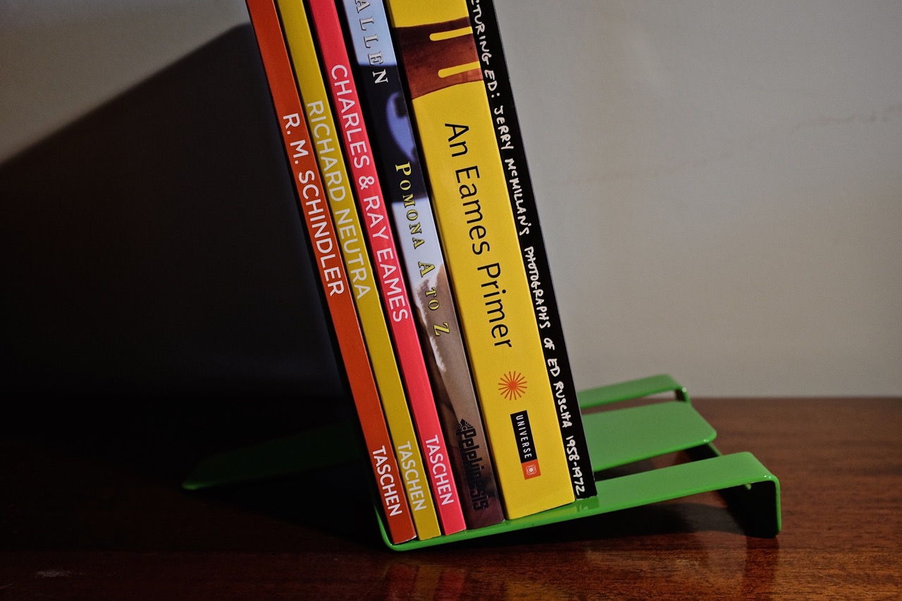 12 Degree Bookstand