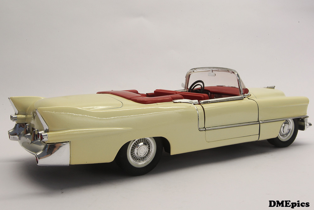 CADILLAC Eldorado Cabrio 1955 (2).jpg