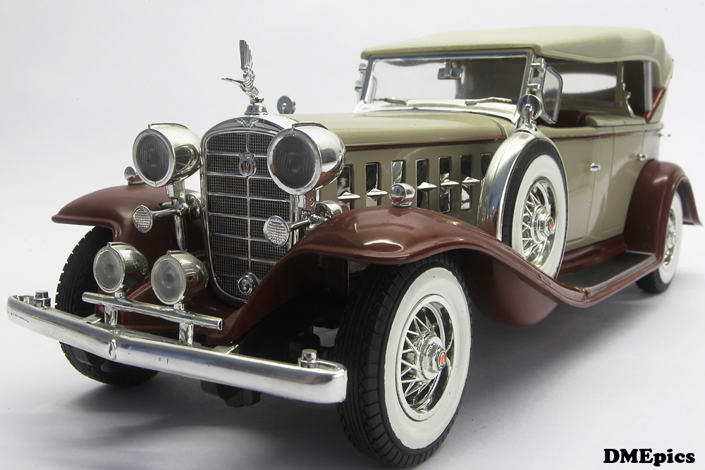 CADILLAC V16 Sport Roadster 1930 (4).jpg