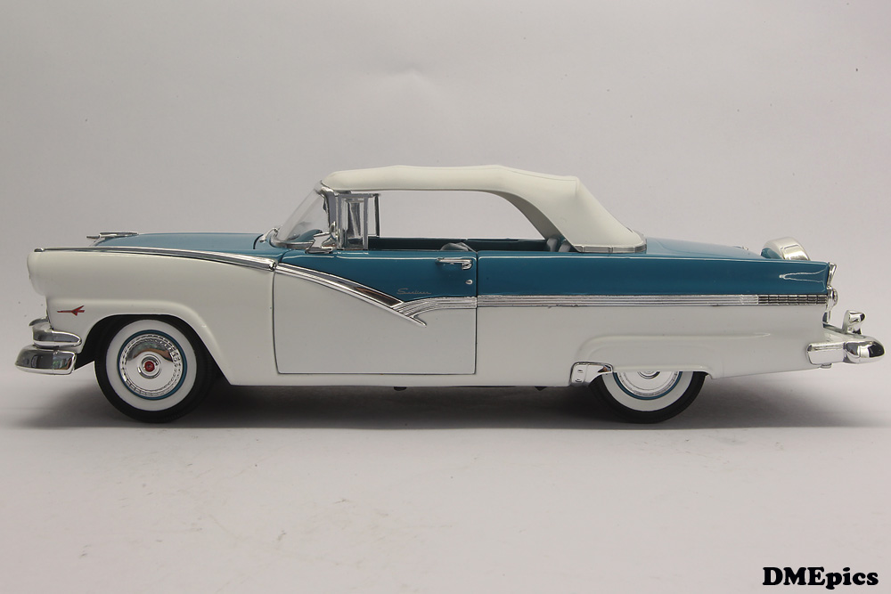 FORD Fairlane Sunliner 1956 (3).jpg