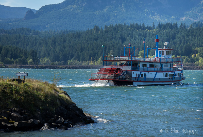 Paddlewheeler on the Columbia River