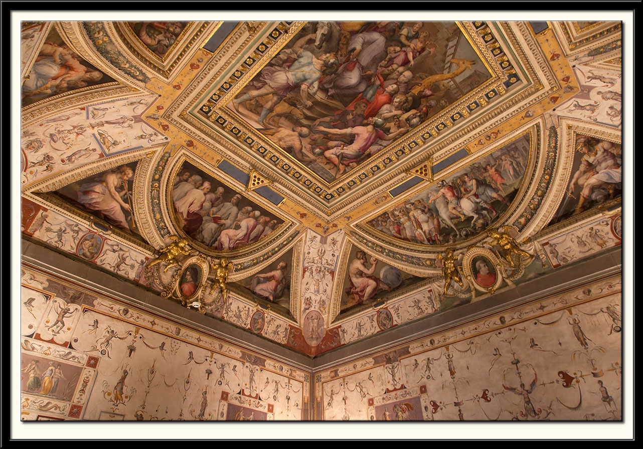Sumptuous Decoration