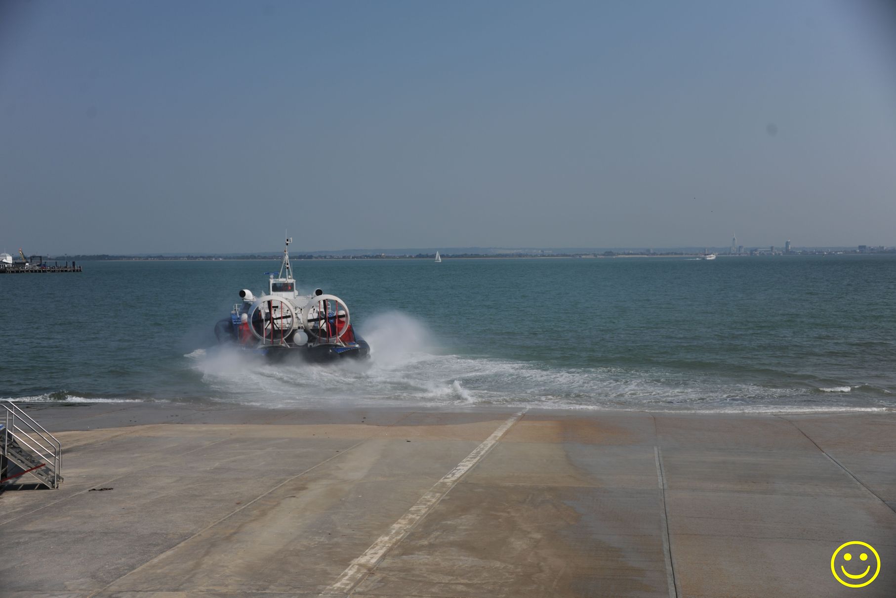 Hovercraft 03 Fri 11