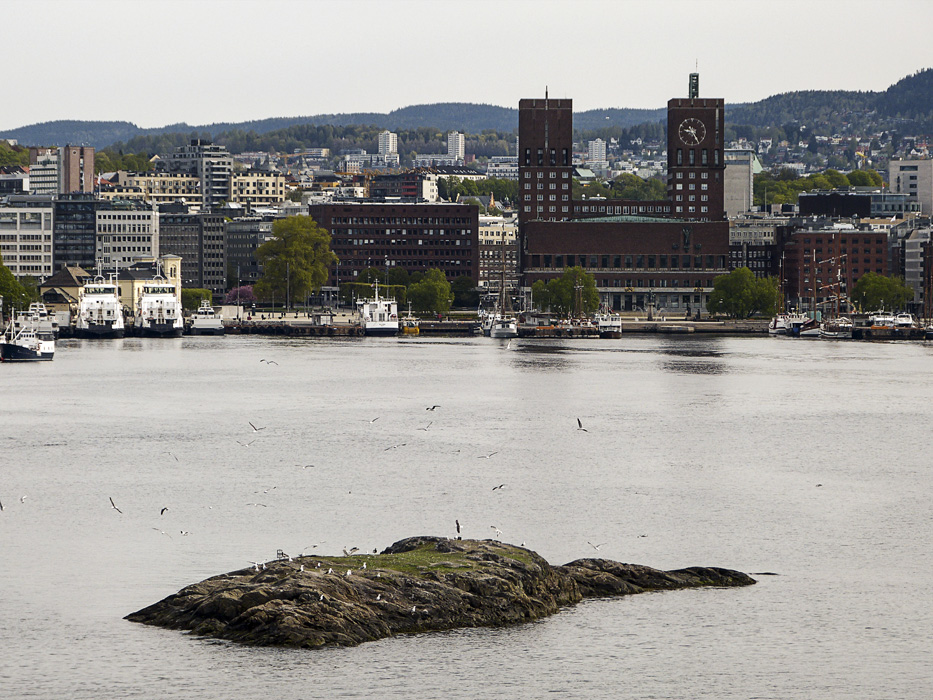 En voguant toujours vers Oslo / Still floating towards Oslo