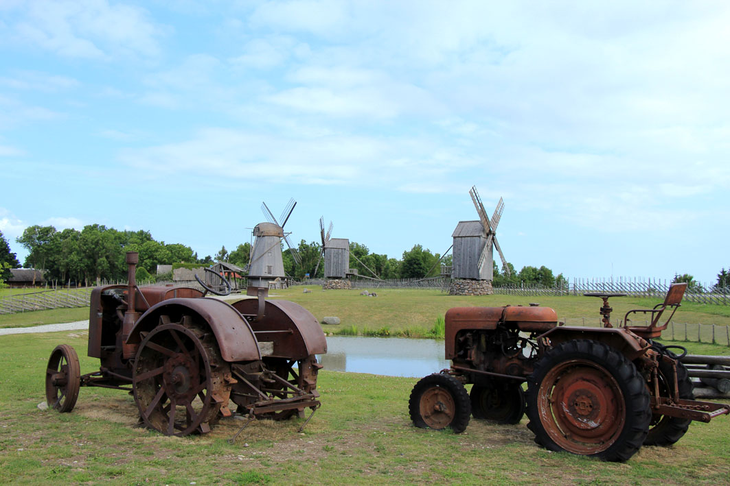 Saaremaa - Angla Windmill Hill