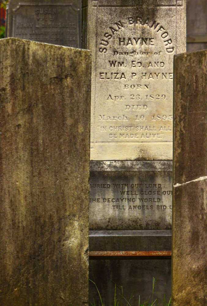 Eternal wall, Graveyard of the Circular Church, Charleston, South Carolina, 2013