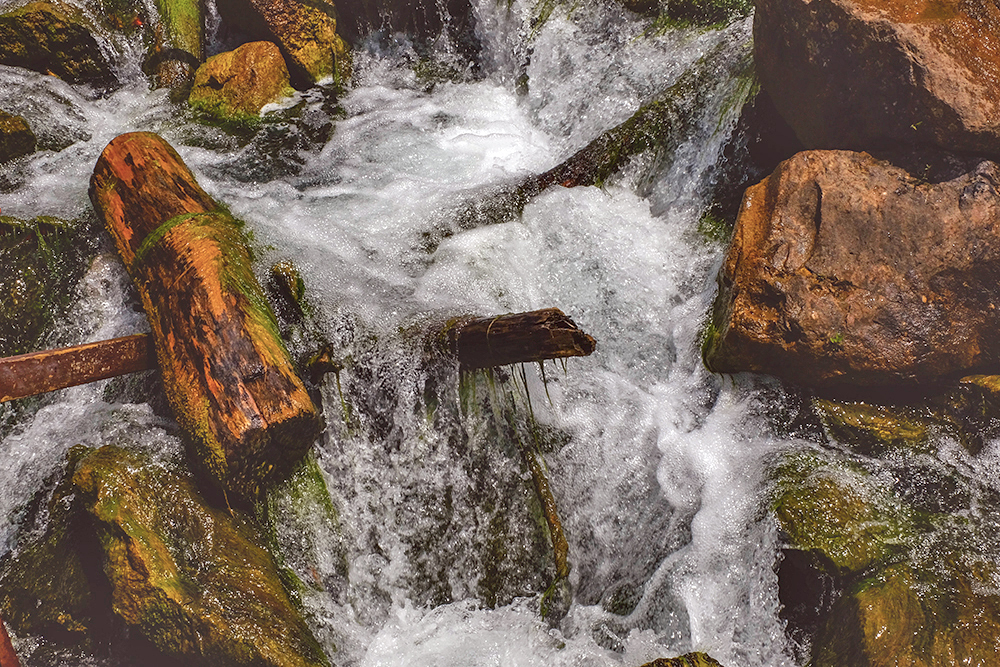 Debris, Cave of the Winds, Niagara Falls, New York, 2015