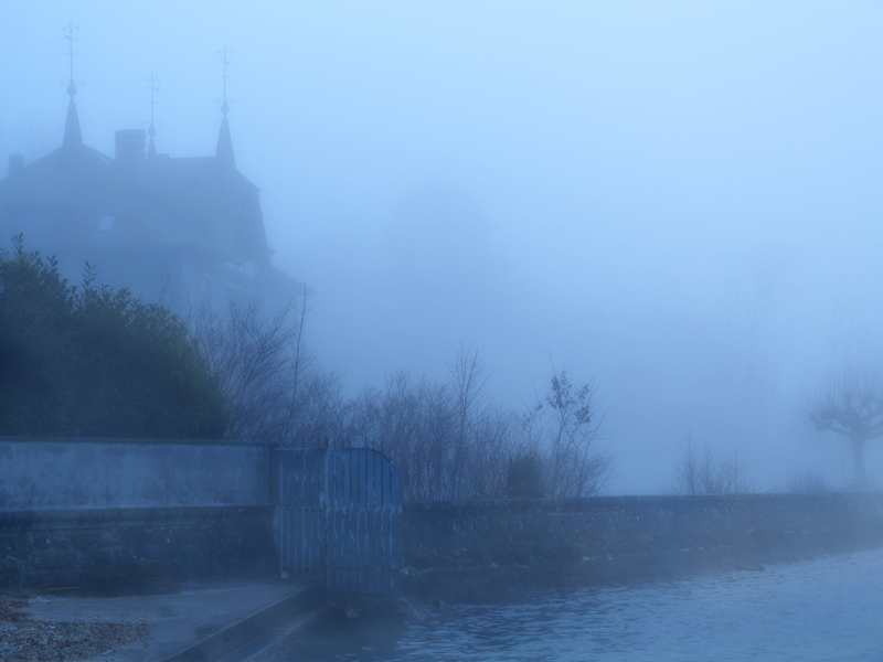 The blue blues of mist...